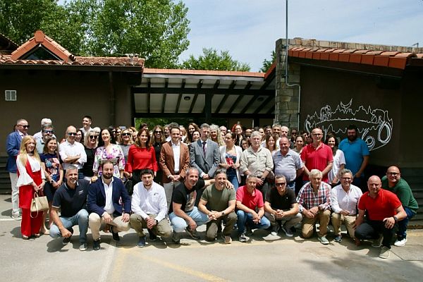 Cabárceno celebra su 35 aniversario con los trabajadores como protagonistas